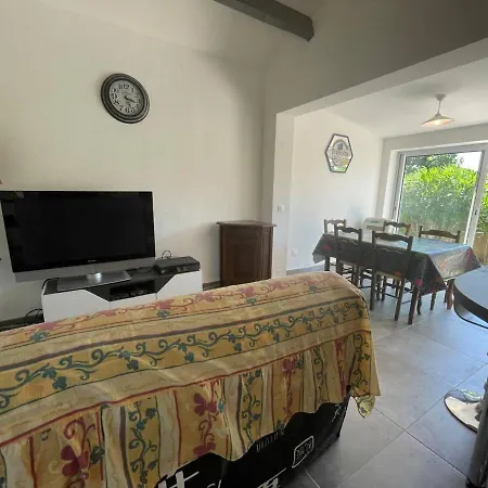 Maison Renovee Climatisee, Jardin, 4 Couchages, A 1000m De La Plage, Parking Prive, Saint-cyprien - Fr-1-225d-160 Holiday home *